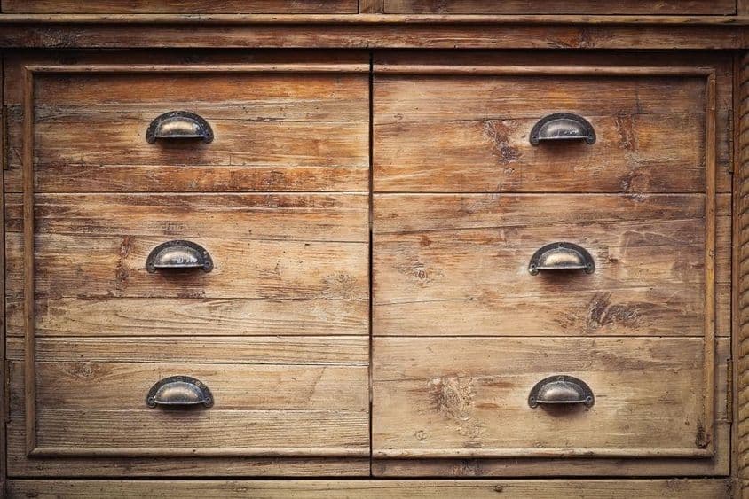 Régi fiókos bútor.